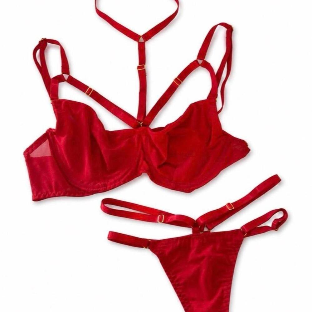 Red Lingerie Set Strappy Lace Y2K Coquette Sheer Bra Panty Set 34C M